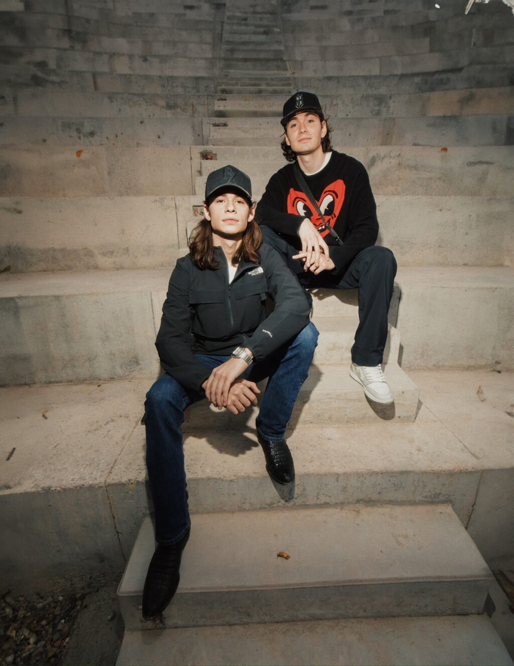 Los Esquivel Enters Spotify’s Top 100 Global Chart, Maintains Apple